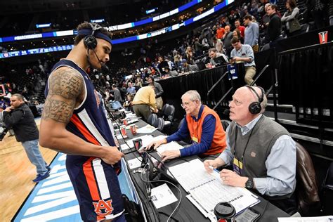 Sonny Smith retiring from Auburn men’s basketball radio analyst 